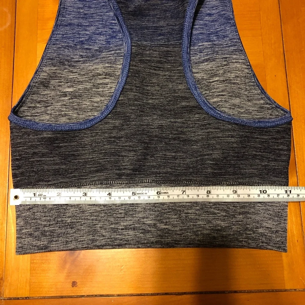COPY - Lululemon Crop Top - Picture 3 of 5